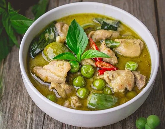 Canard au curry vert, riz thaï