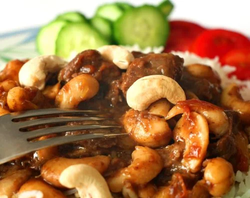 Boeuf au noix de cajou, riz thaï